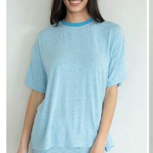 Light Blue Things Between Set